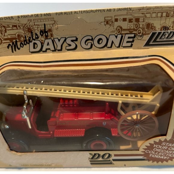 Lledo Diecast Models of Days Gone, NEW in Original Box London Fire Brigade Truck - Picture 2 of 4